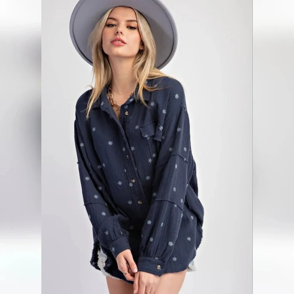 Easel Blue Daisy Floral Embroidered Cotton Gauze Long Sleeve Shirt New - Picture 5 of 5